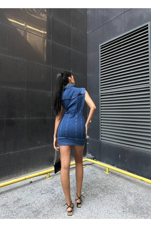 Kadın Mavi Renk Önü Düğmeli Rahat Kesim Denim Elbise Kot Elbise Denim Dress