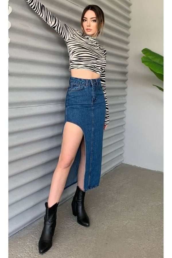 Kadın Mavi Renk Yandan Derin Yırtmaç Detaylı Uzun Denim Etek Midi Boy
