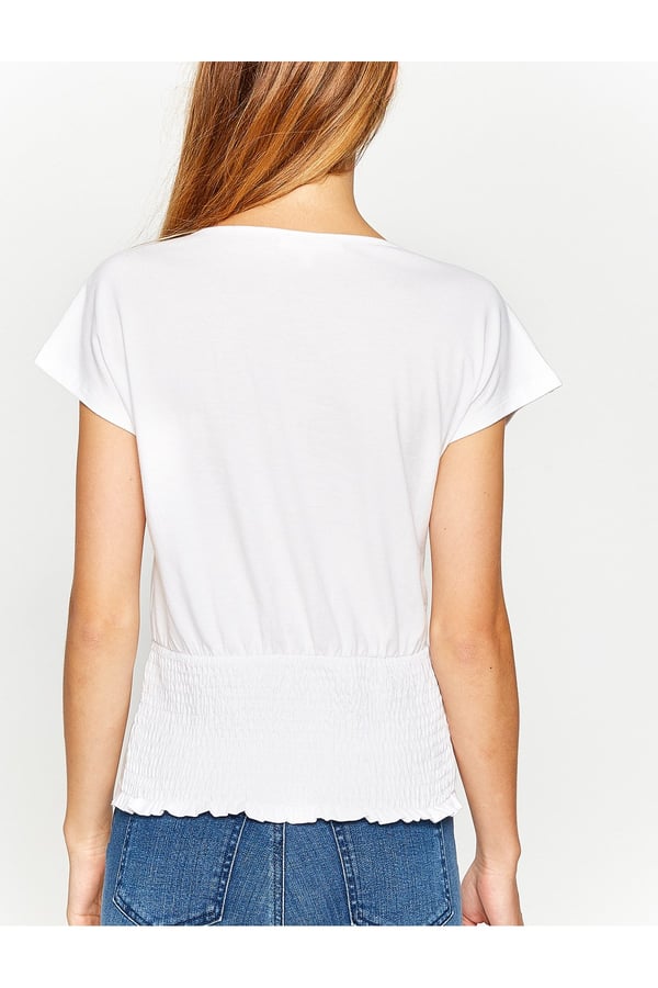 Kuş Gözü Detaylı T-shirt