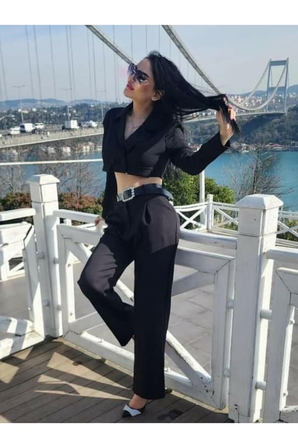 Siyah Crop Ceket Pantolon Takımı