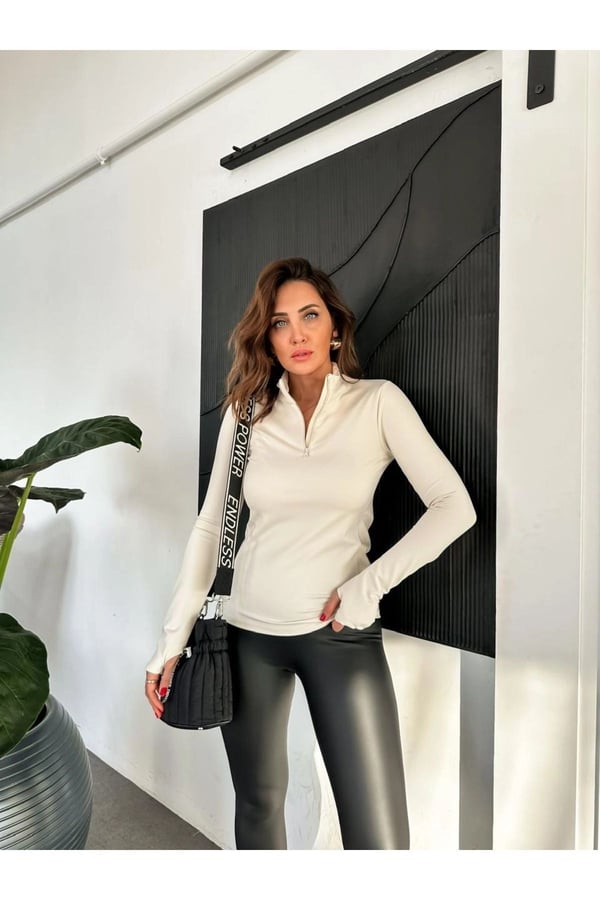 Siyah Parmak Detaylı Likralı Sweatshirt Bluz Içi Şardonlu