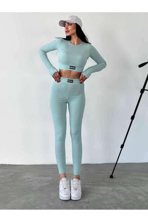 Uzun Kollu Parmak Detaylı Crop Ve Tayt Takım Sporcu Tayt Takım