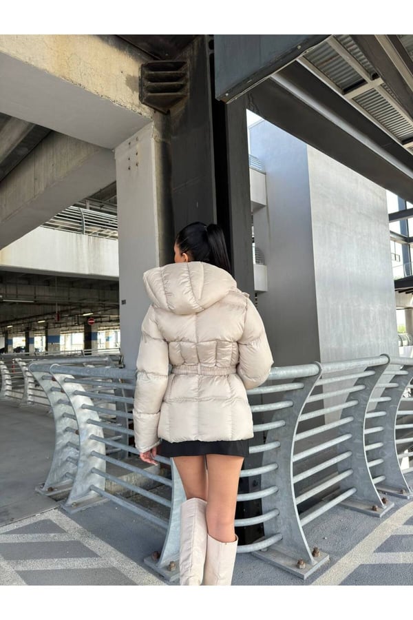 Waterproof Fabric İthal Kumaş Kapüşonlu Şişme Mont Su Geçirmez Kamşonlu Mont Rüzgar Geçirmez