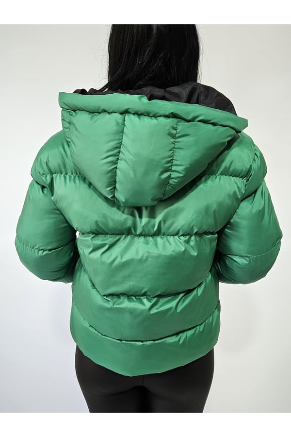 Yeşil Renk Uzun Boy Kadın Mont
