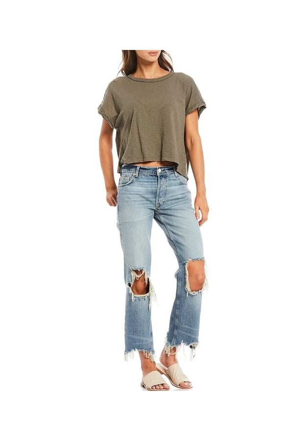Yırtık Eskitilmiş Detaylı Boru Paça Kot Pantolon