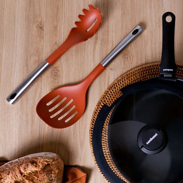 Chromatica Paslanmaz Çelik PBT Kiremit Rengi Spagetti/Makarna Kepçesi 34 cm
