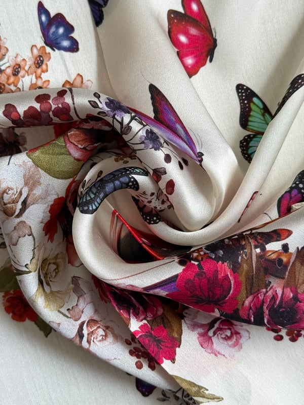 BUTTERFLY %100 İPEK FULAR