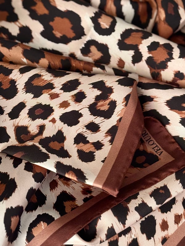 LEOPAR KAHVE %100 TWILL İPEK EŞARP