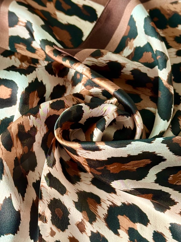 LEOPAR KAHVERENGİ %100 İPEK FULAR