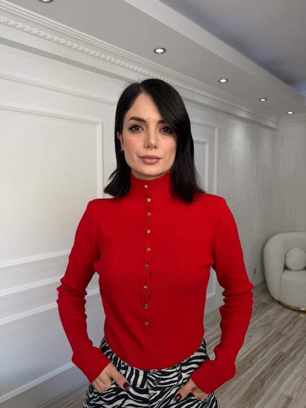 25-2KB0136 - 10686 DİLVİN DİK YAKA ÇITÇITLI KAZAK - KIRMIZI
