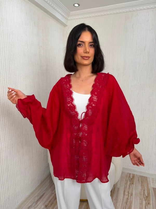 26-1YB2352 - 5108 MİSS PERRY DANTEL GÖMLEK - KIRMIZI