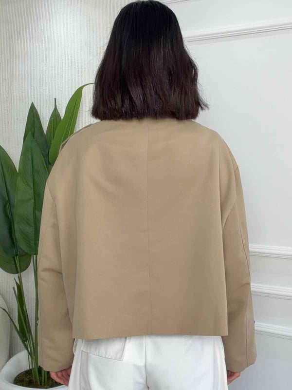 26-2KB0051 - 2811 QUZU CROP DETAYLI TRENÇKOT - BEJ