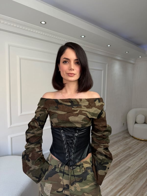 26-2KB0426 - 68061 TW3 CROP - SİYAH - LEOPAR
