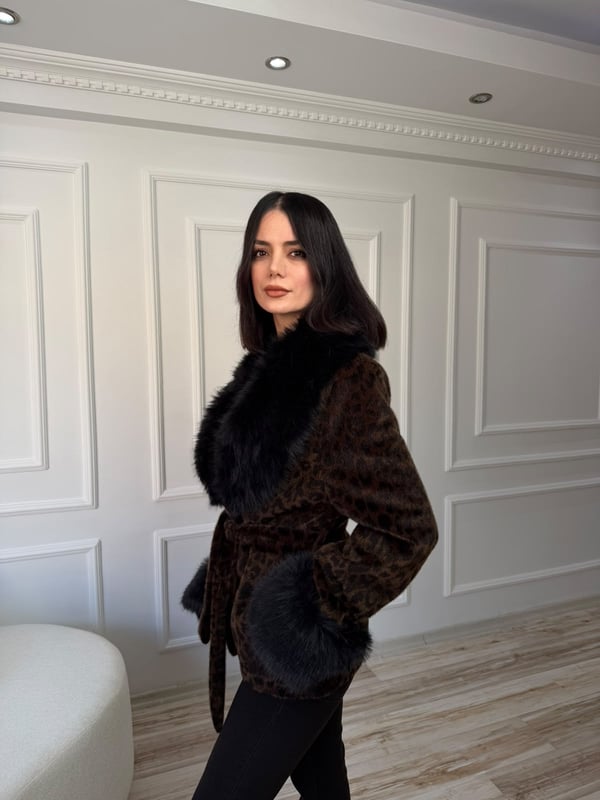 26-2KB0591 - K3195 RESSAM ŞAL YAKA MANŞET KÜRKLÜ KABAN - LEOPAR
