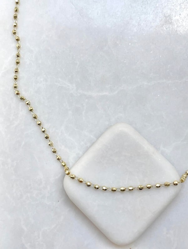     Éclat Necklace