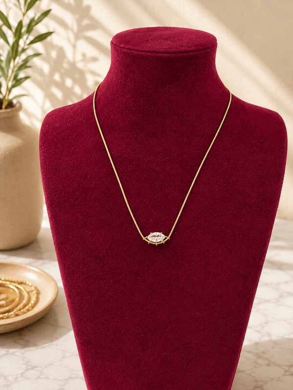     Éclat Necklace