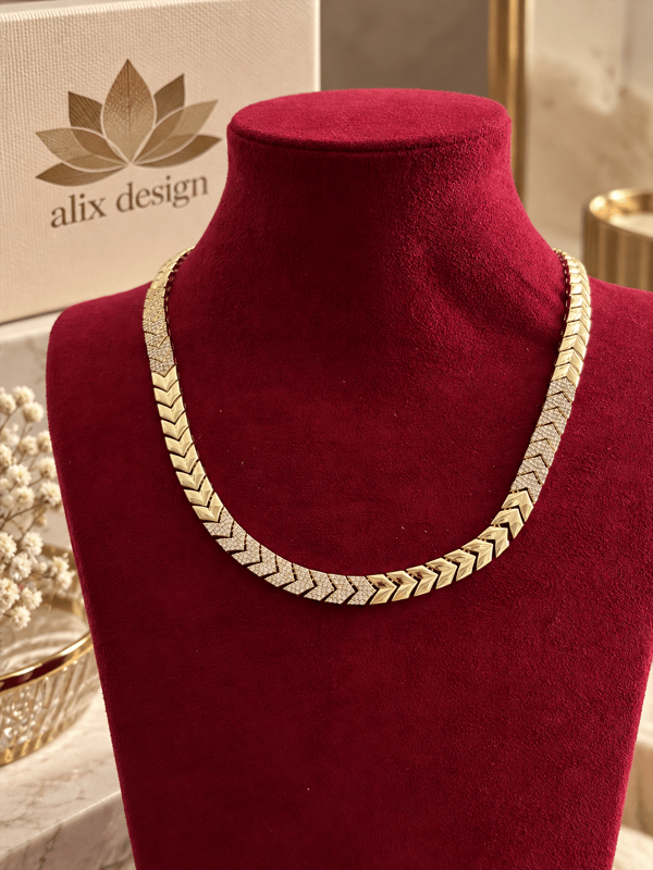     Royale Necklace