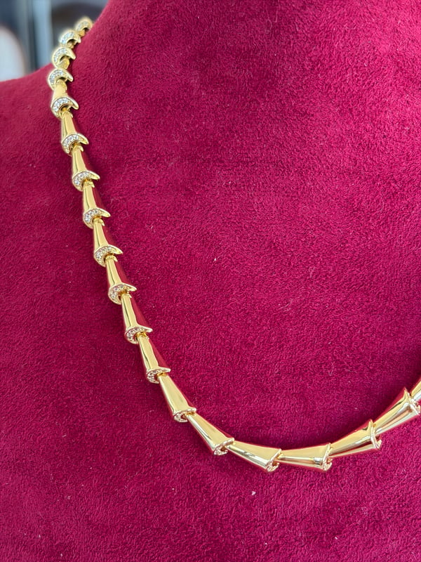     Vera Necklace