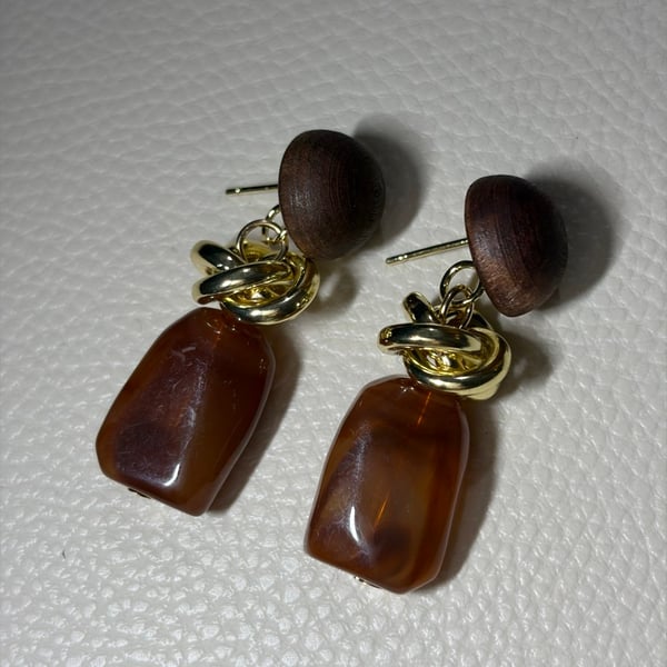 Amber Wood Drops