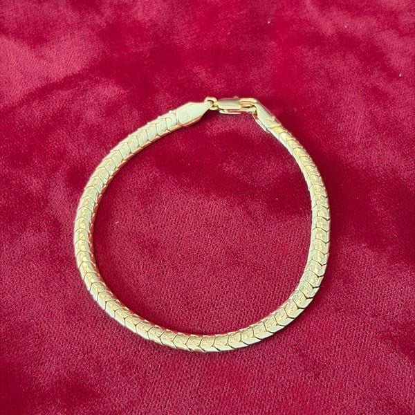 Luxe Square Line Bracelet
