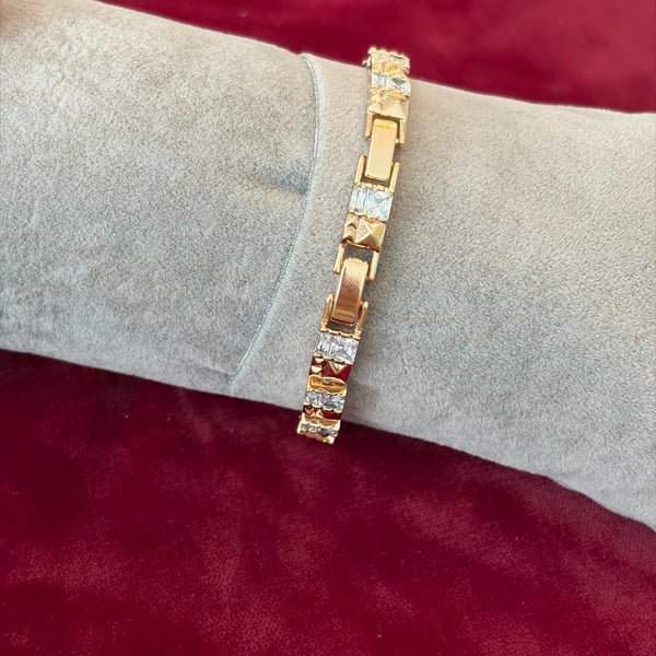 Luxe Square Line Bracelet