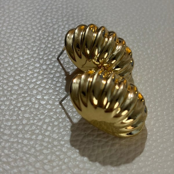 Molten Twist Hoops