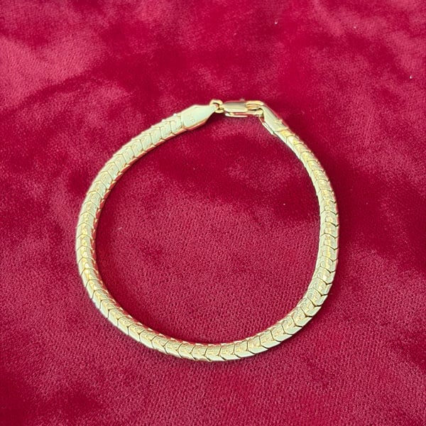 Silky Chain Bracelet