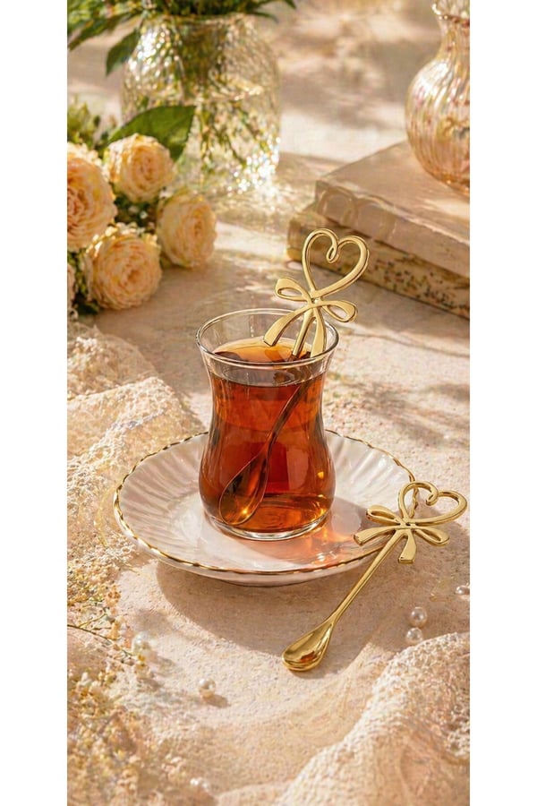6'lı Kalpli Fiyonklu Gold Kahve Çay Kaşığı Seti-6’lı Set Şık Sunum Kaşığı