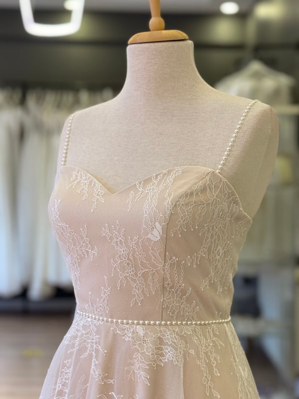 Lenta Wedding Lez Dantel Ten Rengi İnci Askılı Kalp Yaka Midi Boy Nikah Ve Gece Elbisesi