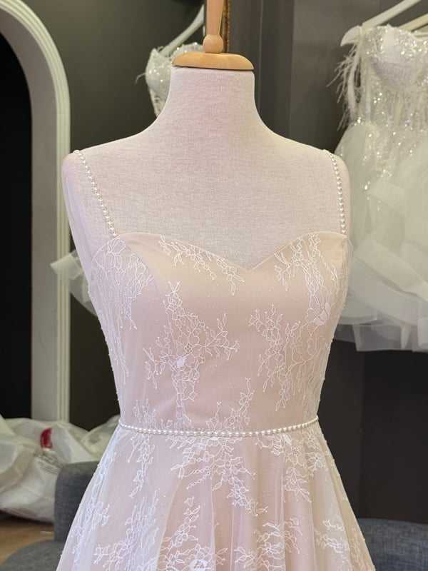 Lenta Wedding Lez Dantel Ten Rengi İnci Askılı Kalp Yaka Midi Boy Nikah Ve Gece Elbisesi