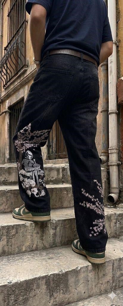 Sakura Şövalyesi Nakışlı Y2K Siyah Baggy Pantolon
