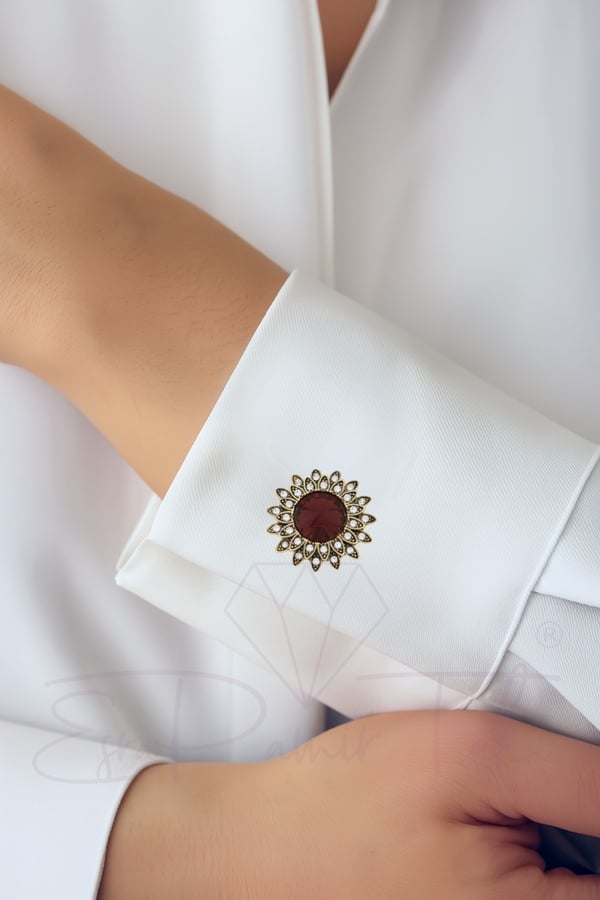 Bordo Taşlı Düğme Süsü Broş