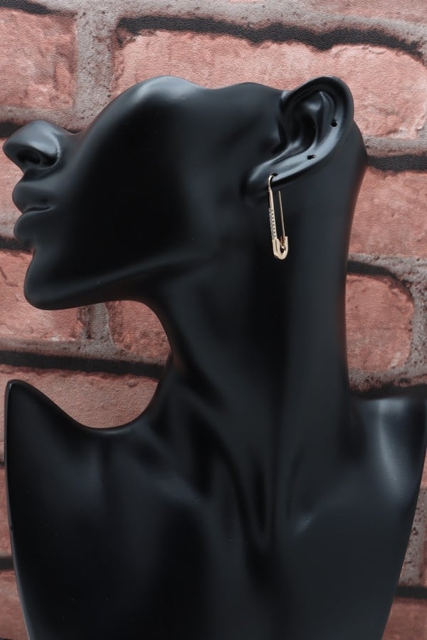 Zirkon Taşlı Rose Gold Renk Çengelli İğne Küpe