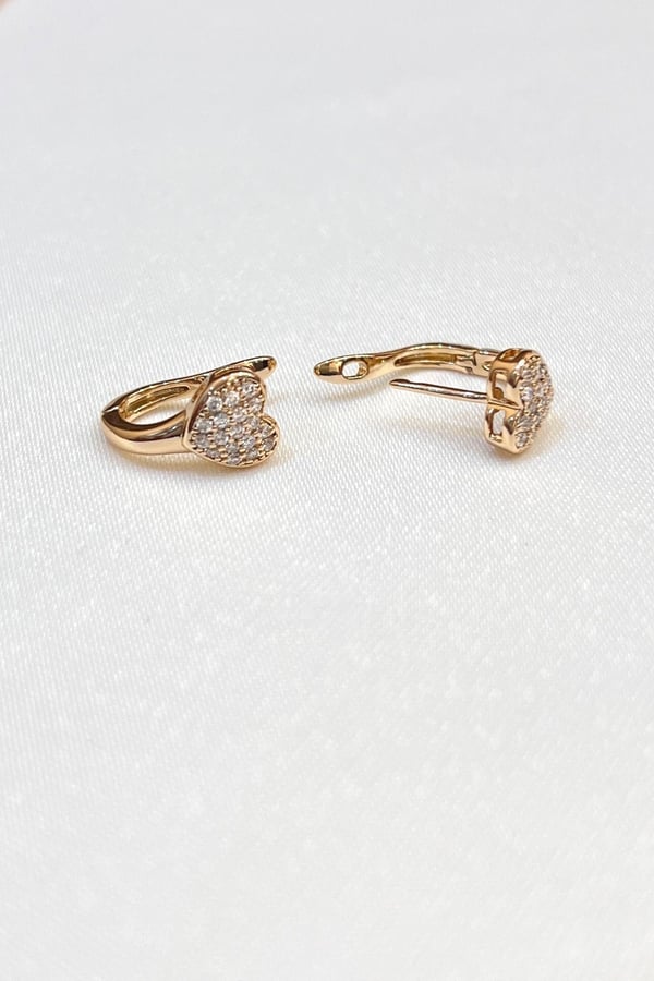 Zirkon Taşlı Rose Gold Renk Kalp Küpe