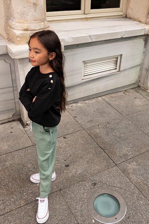 2li-omuz-dugmeli-yesil-gabardin-pantol-20fbd7.jpg