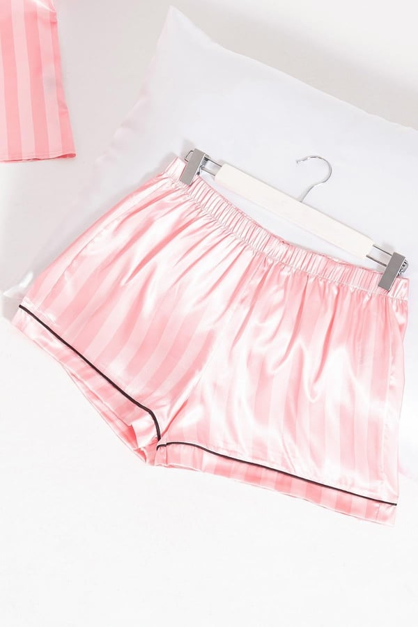 5li-pembe-fusya-cizgili-saten-pijama-s-d14f22.jpg