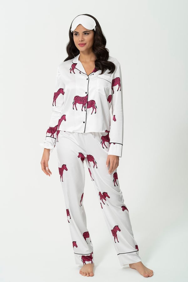 6li-zebra-desen-ekru-saten-pijama-taki-6-4597.jpg