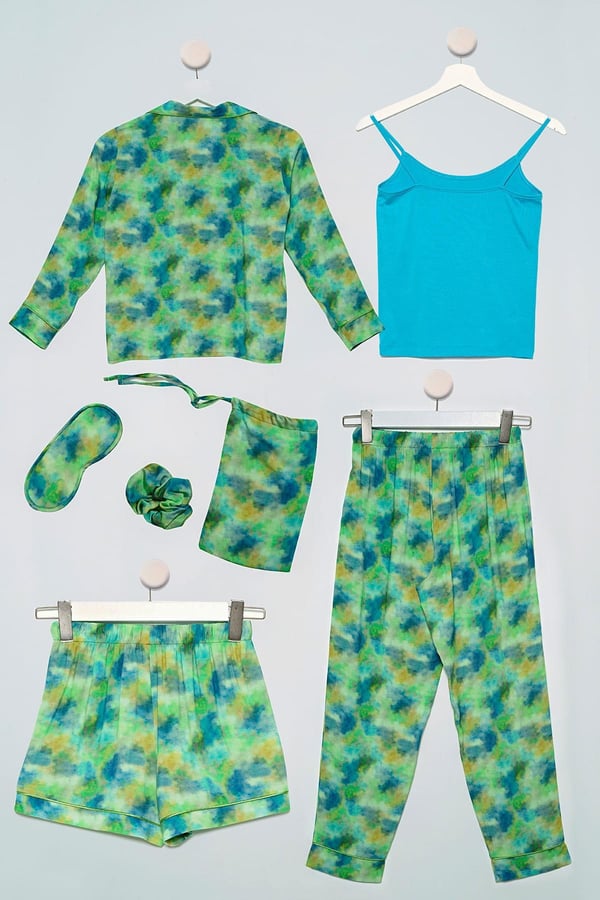 7li-biyeli-batik-yesil-pijama-takimi-617ead.jpg