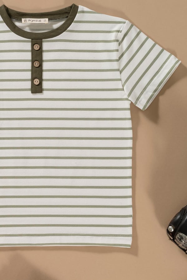 cizgili-garnili-dugmeli-yesil-tshirt-s-3c-109.jpg