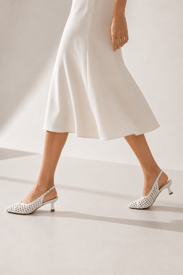 ALIX Kadın Beyaz Hasır Dokulu Sivri Burun Kadeh Topuklu Slingback Ayakkabı