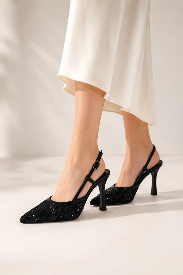 BELLA Kadın Siyah İşlemeli Tül Detaylı Sivri Burun İnce 10 Cm Slingback Kadın Topuklu Ayakkabı