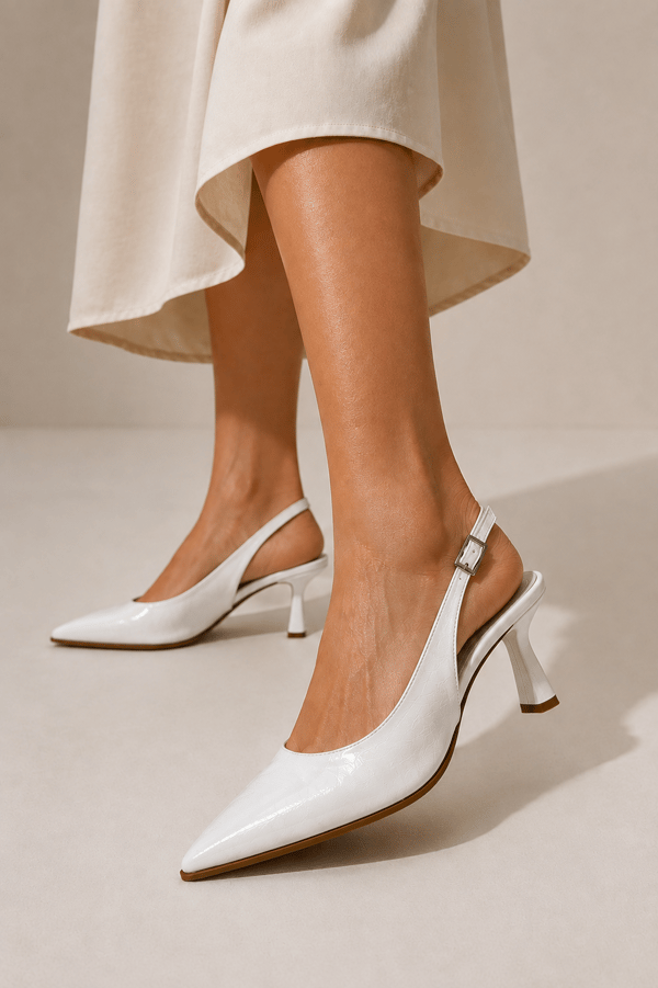 CELINE Kadın Beyaz Sivri Burun Kırışık Rugan Slingback Tokalı 7 Cm İnce Topuklu Ayakkabı
