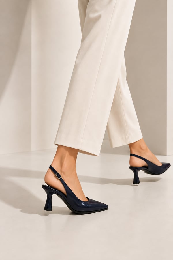 CELINE Kadın Lacivert Sivri Burun Kırışık Rugan Slingback Tokalı 7 Cm İnce Topuklu Ayakkabı