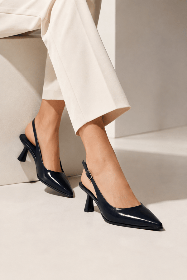 CELINE Kadın Lacivert Sivri Burun Kırışık Rugan Slingback Tokalı 7 Cm İnce Topuklu Ayakkabı