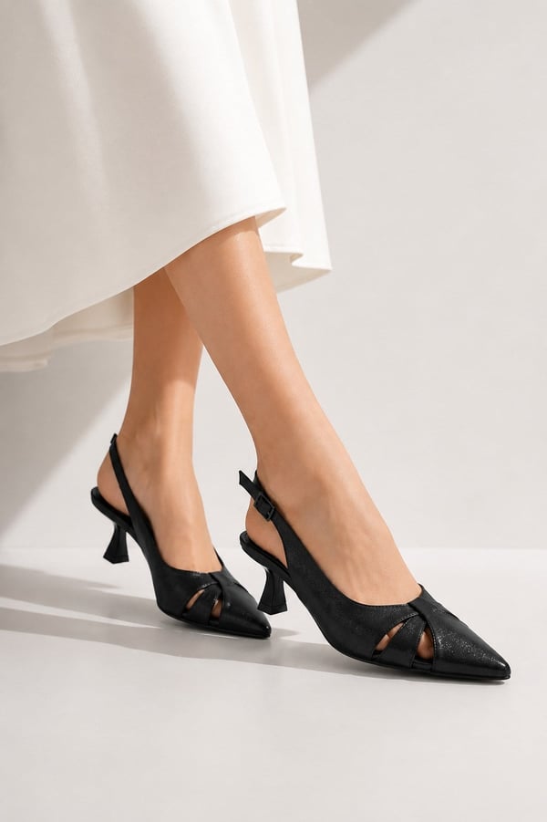 HELIN Kadın Siyah Pencere Detaylı Sivri Burun Slingback 6 cm Topuklu Ayakkabı
