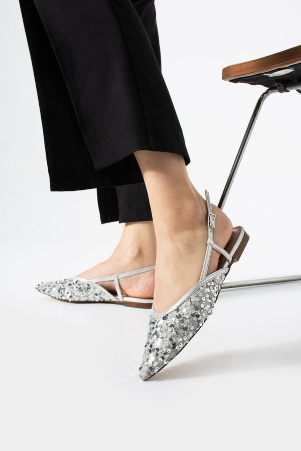LERINA Kadın Gümüş Sivri Burun Slingback Pul Payet Detaylı Düz Taban Babet Ayakkabı