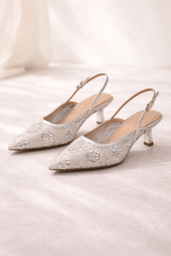 ROSABELLA Kadın Gümüş Pul Boncuk İşlemeli Tül Detaylı İnce Topuklu Slingback Abiye Ayakkabı
