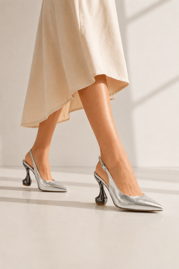 SWANY Kadın Gümüş Sivri Burun Metalik Kuğu 8cm Topuklu Slingback Ayakkabı