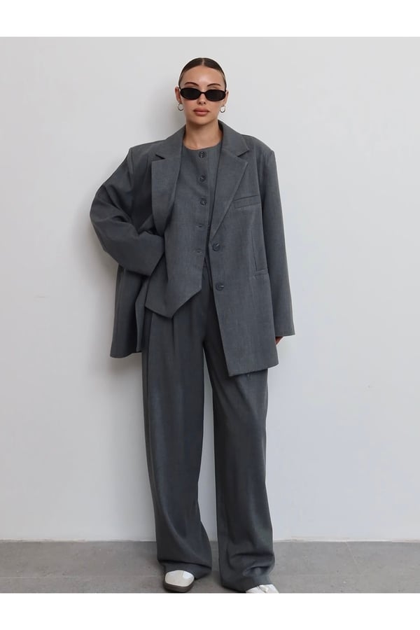 Kadın Gri Çift Düğme Detaylı Ekstra Oversize Blazer Ceket