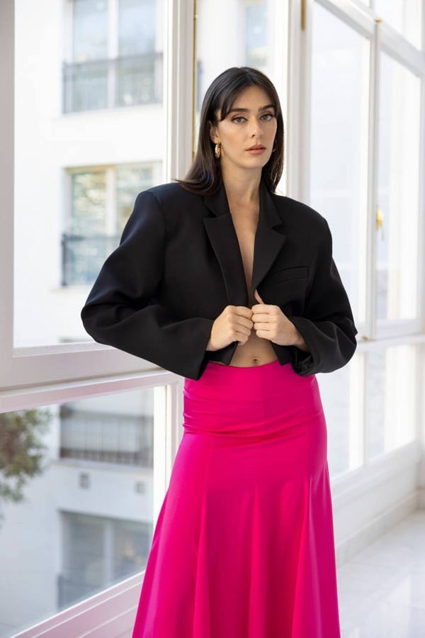 Kadın Siyah Vatka Detaylı  Crop Blazer Ceket